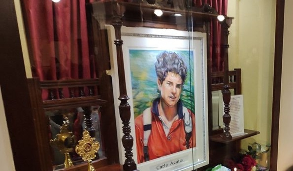 A joyous blessing of the shrine to St. Carlo